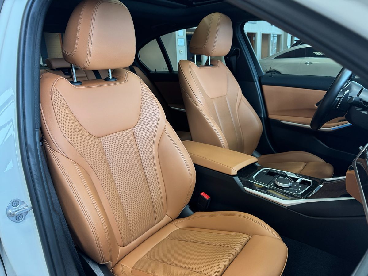 2023 BMW 3 Series 330i - Photo 22