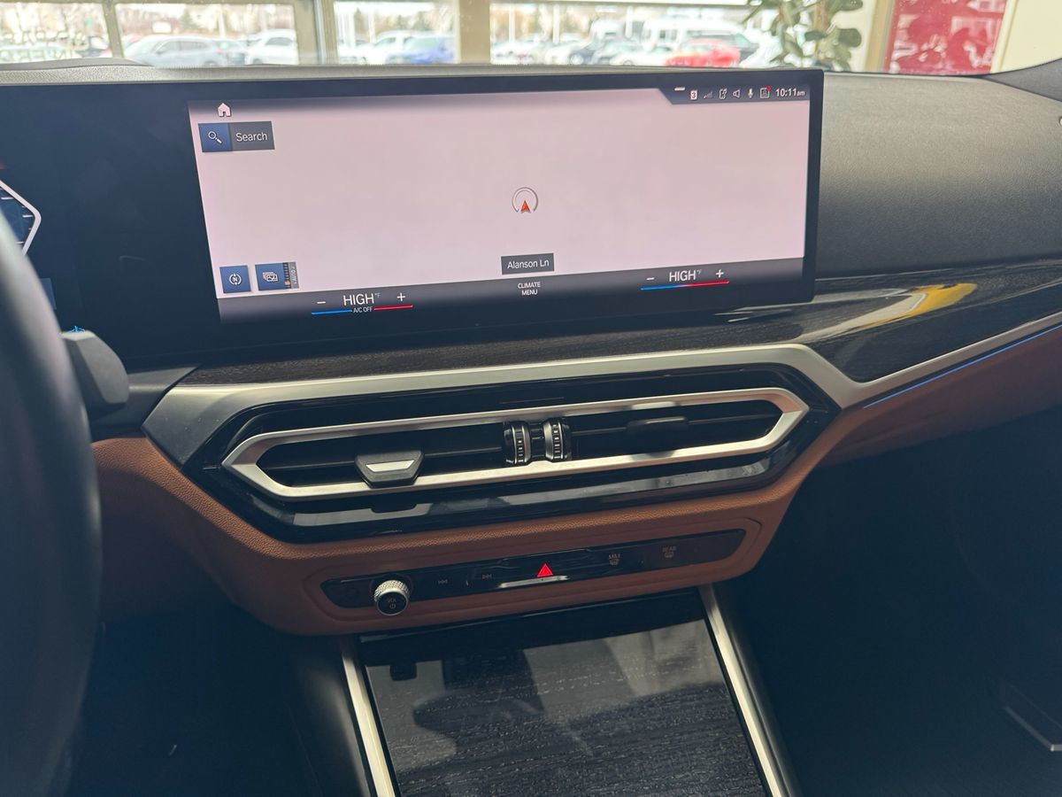 2023 BMW 3 Series 330i - Photo 25