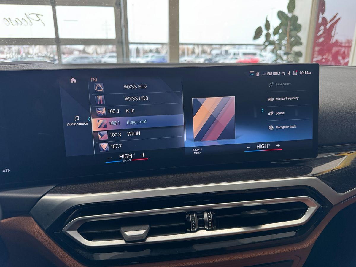 2023 BMW 3 Series 330i - Photo 30