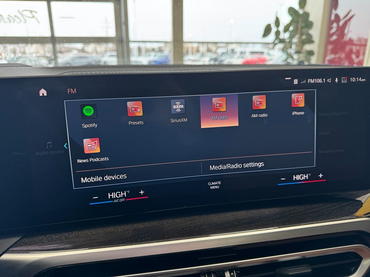 2023 BMW 3 Series 330i - Photo 31