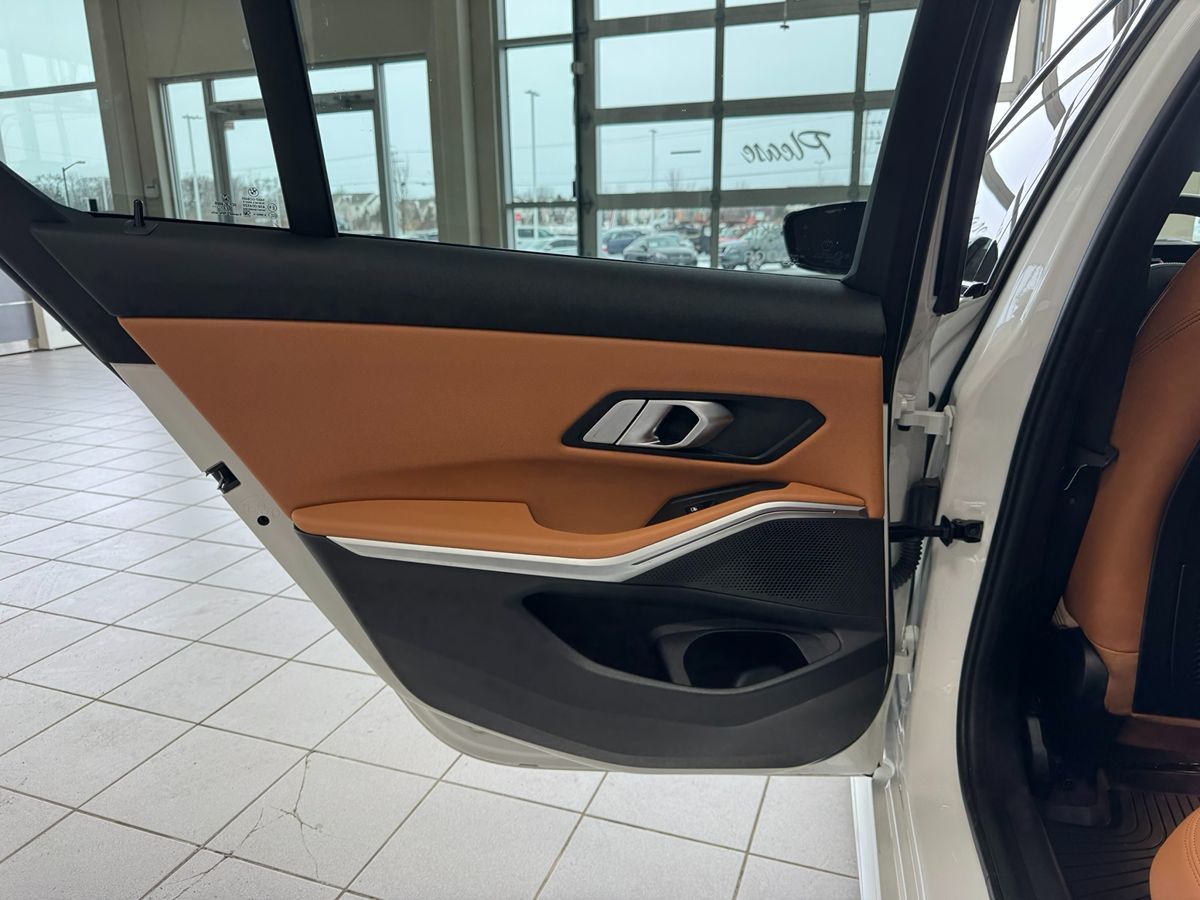 2023 BMW 3 Series 330i - Photo 45