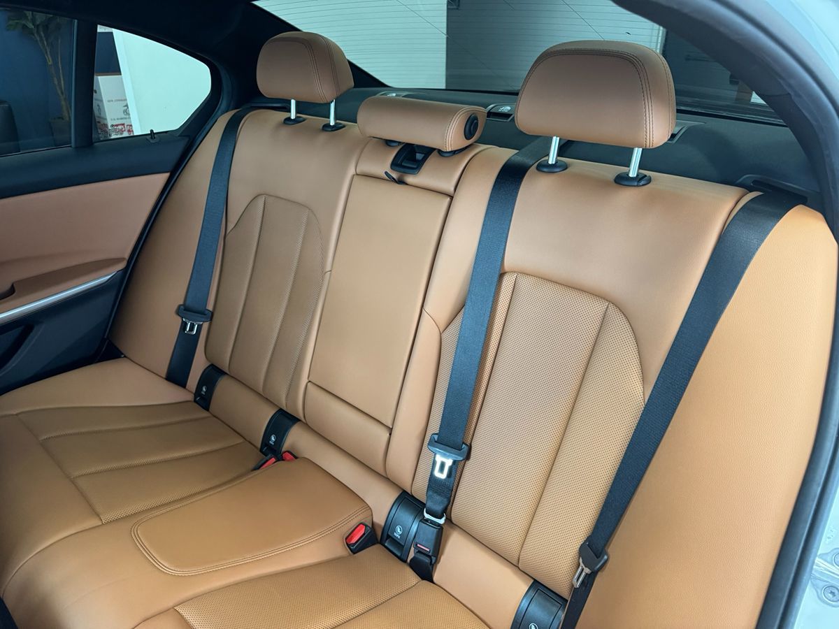 2023 BMW 3 Series 330i - Photo 49