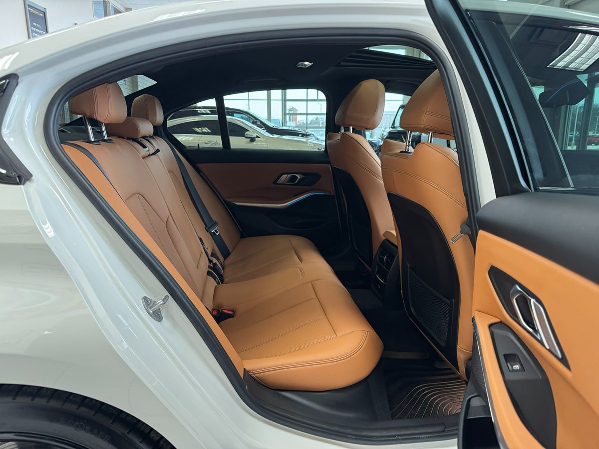 2023 BMW 3 Series 330i - Photo 52