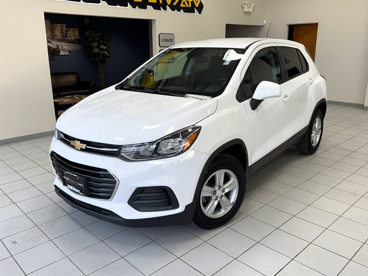 2020 Chevrolet Trax LS AWD's photo