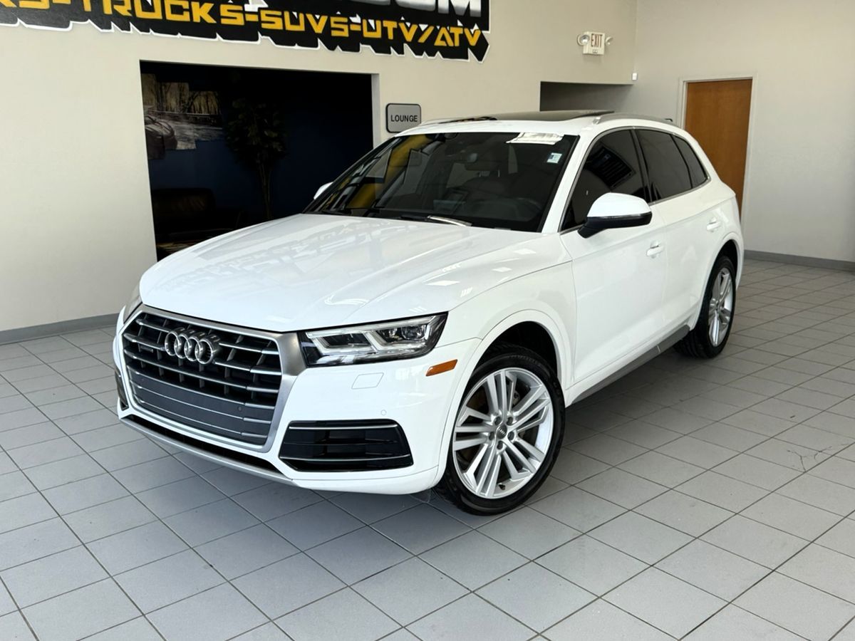 2018 Audi Q5 2.0T quattro S tronic Premium Plus's photo