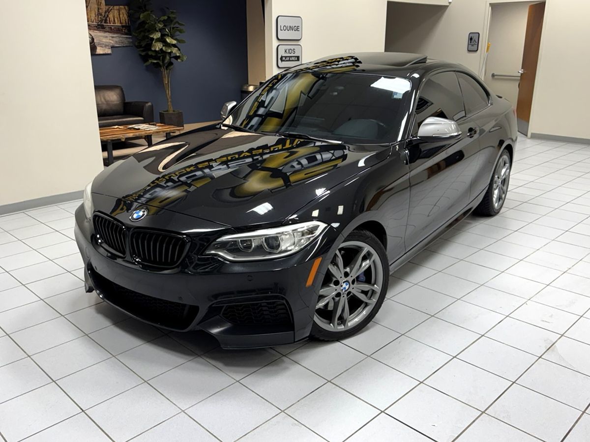 2016 BMW 2 Series M235i xDrive Coupe's photo