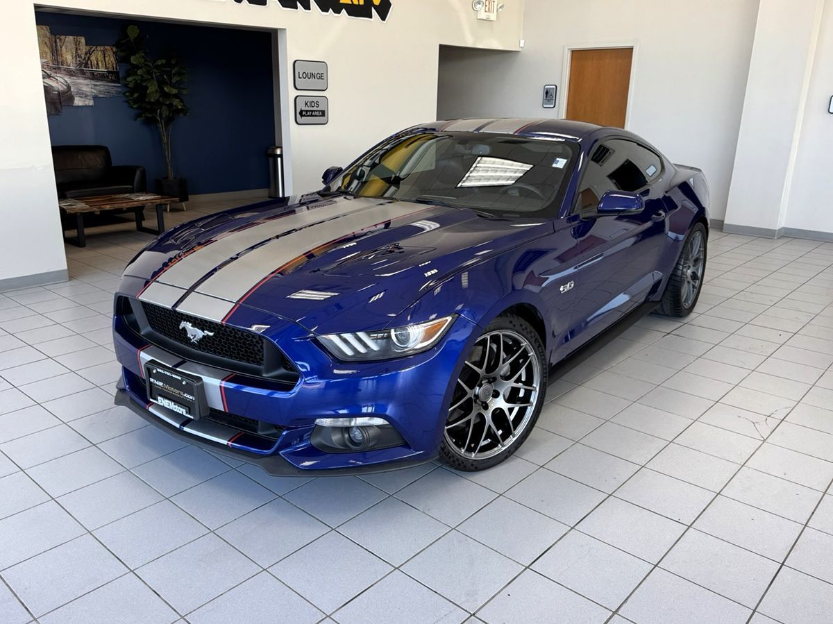 2015 Ford Mustang GT Coupe Premium's photo