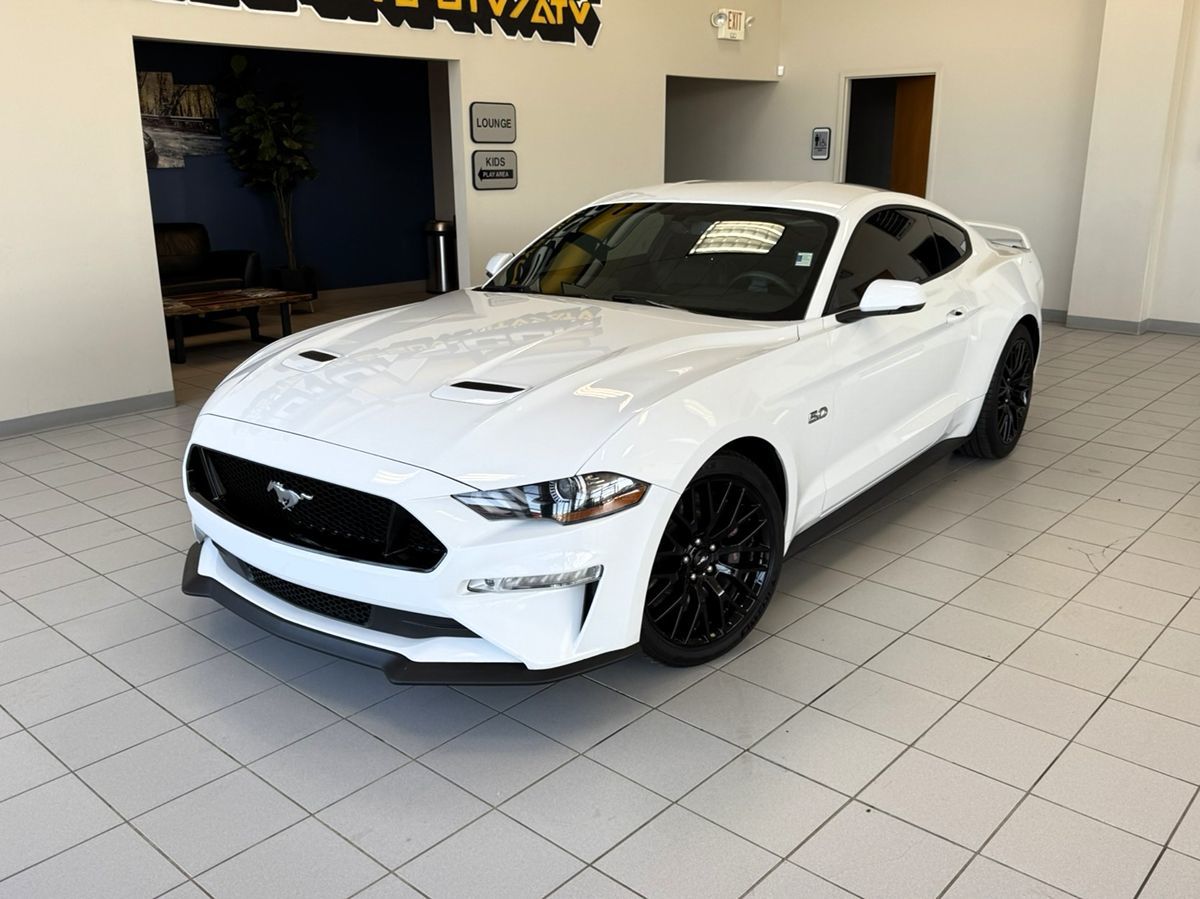 2018 Ford Mustang GT Coupe Premium's photo