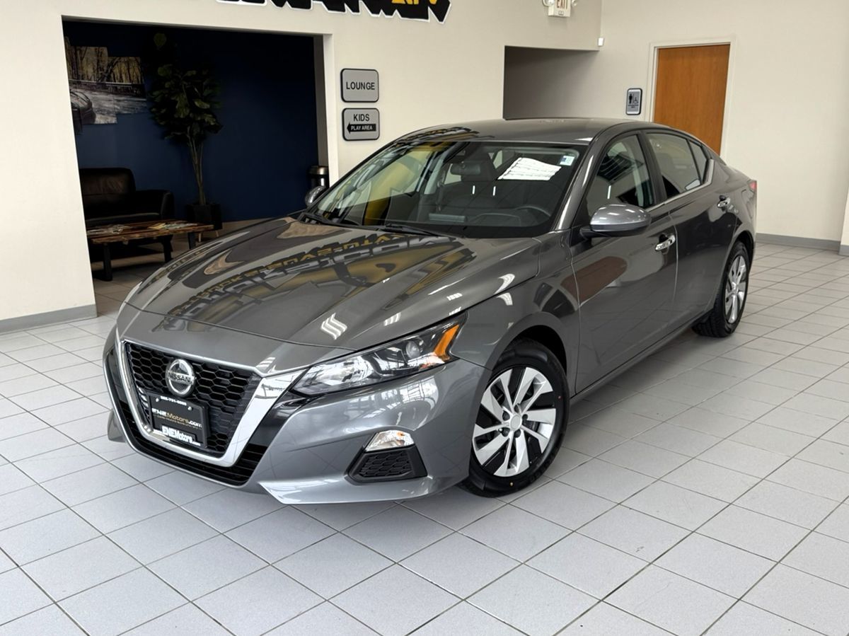 2022 Nissan Altima 2.5 S's photo