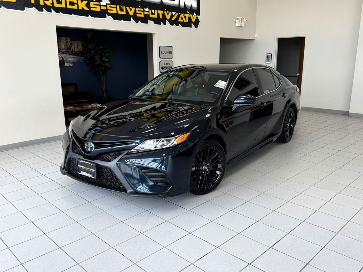 2019 Toyota Camry SE