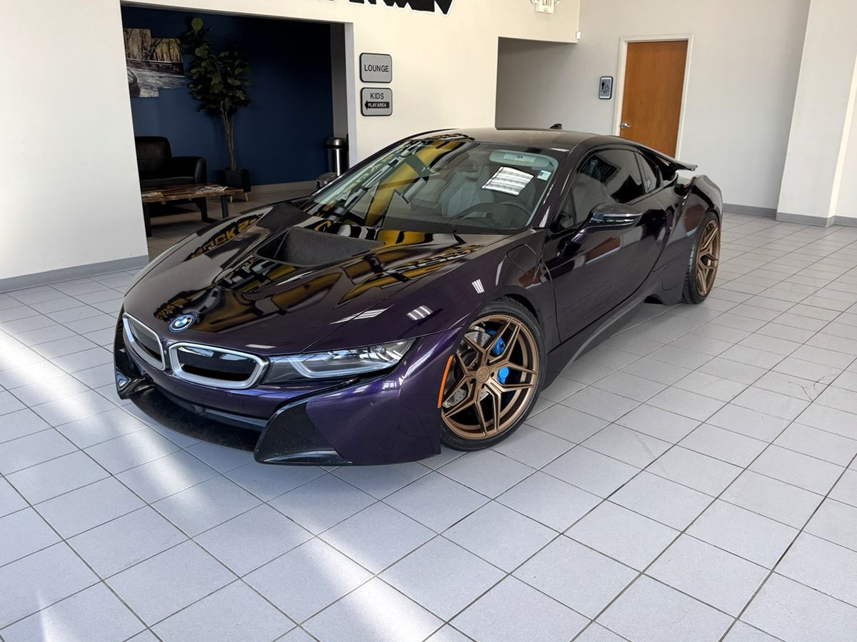 2016 BMW i8 