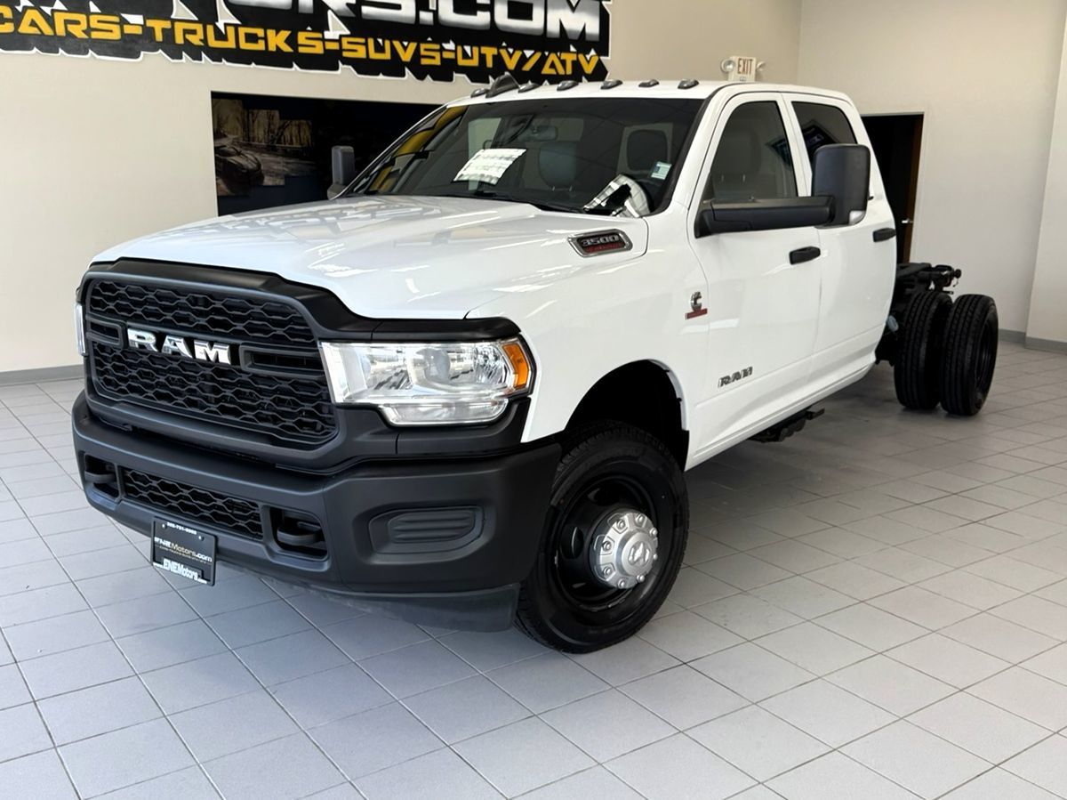 2022 Ram 3500 Chassis Cab Tradesman