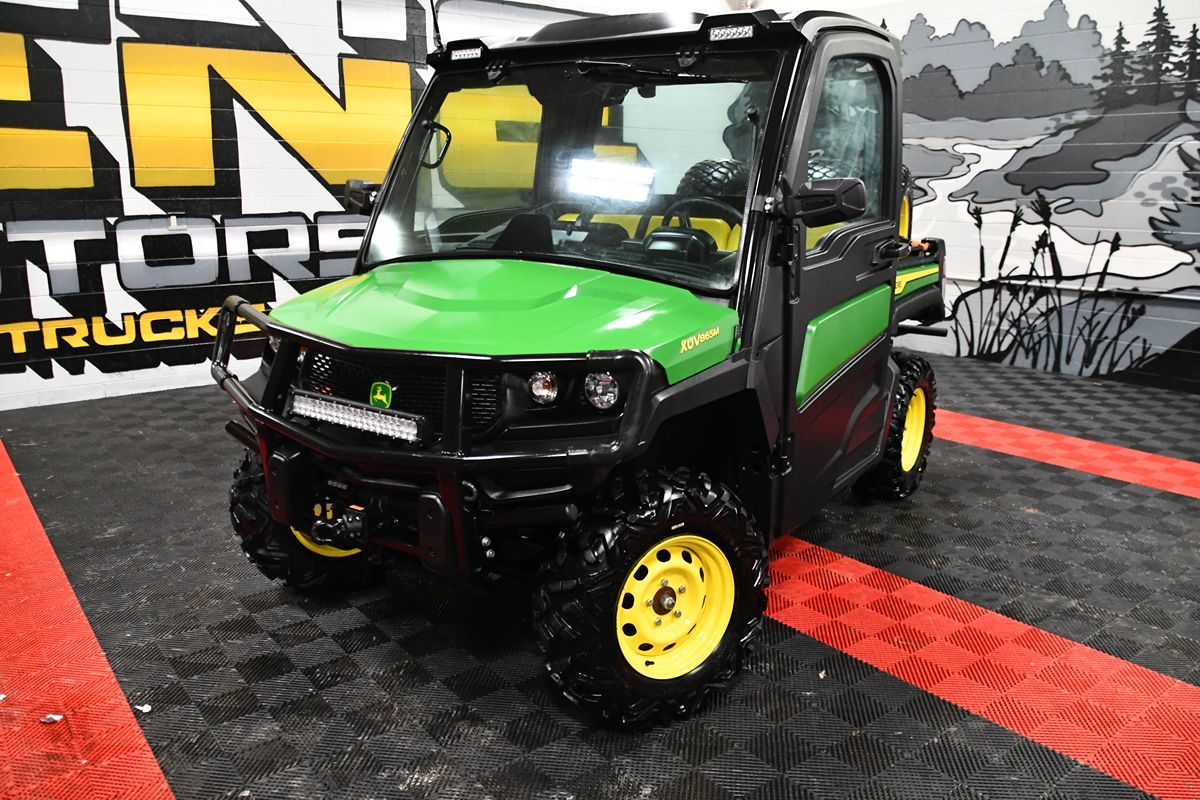 2020 John Deere Gator XUV835M 