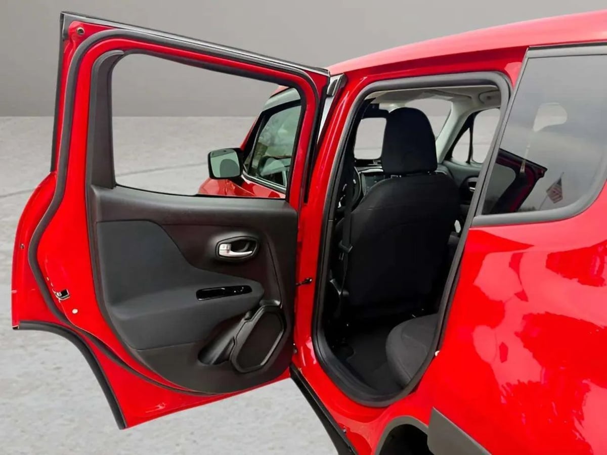 2021 Jeep Renegade Jeepster - Photo 16
