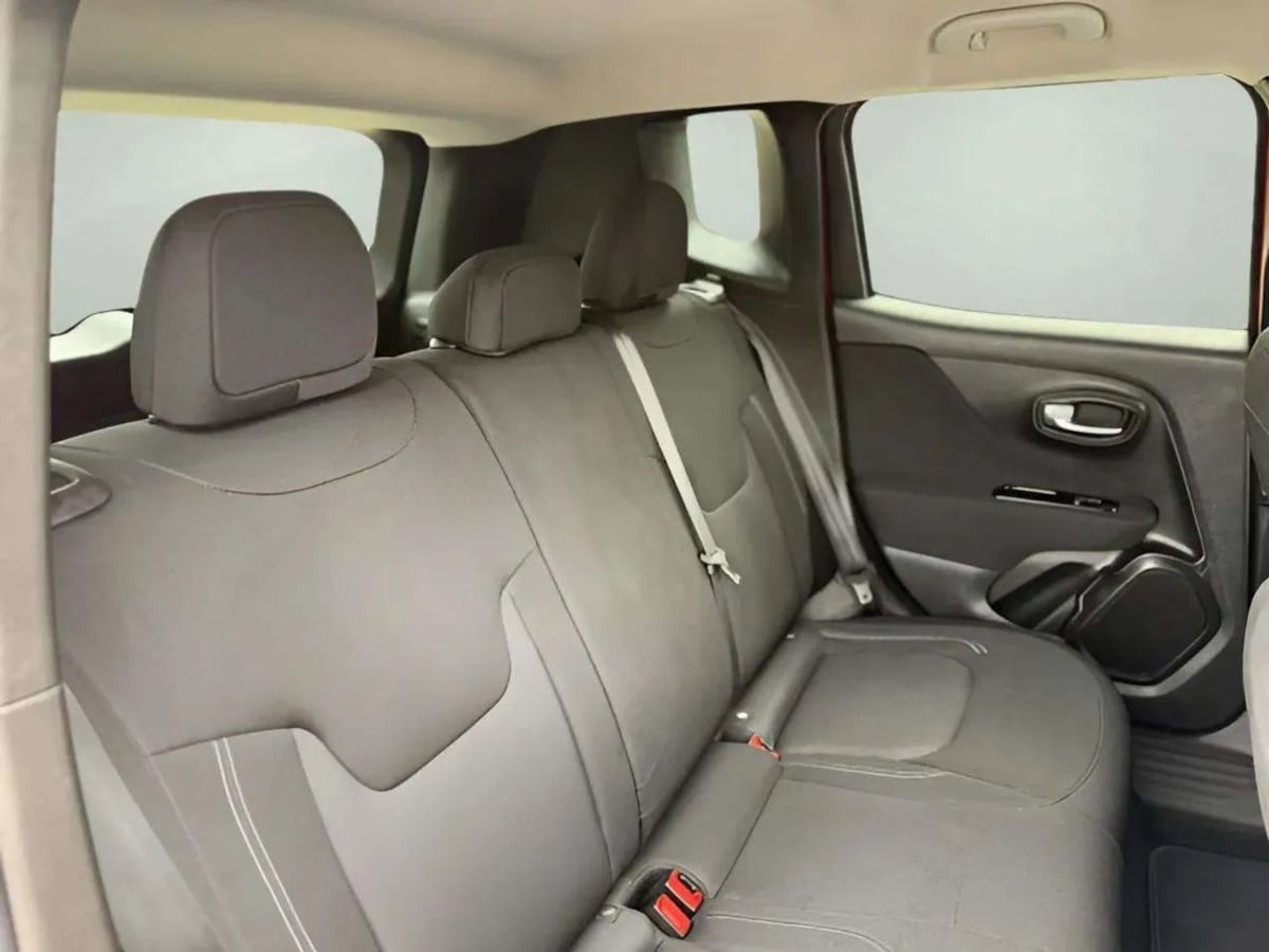 2021 Jeep Renegade Jeepster - Photo 22