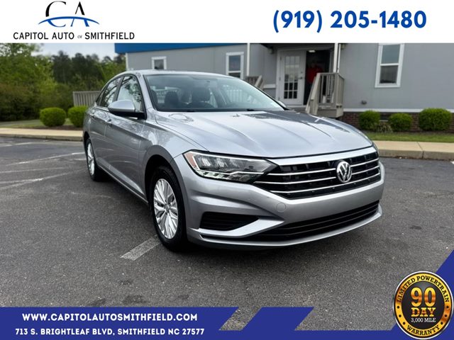 Platinum Gray Metallic 2020 Volkswagen Jetta SE FWD Sedan Front-Wheel Drive Automatic