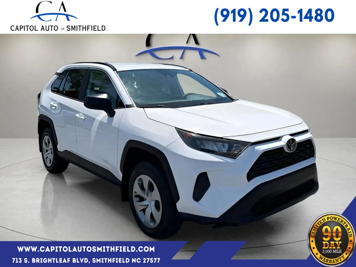 2021 Toyota RAV4 LE FWD's photo