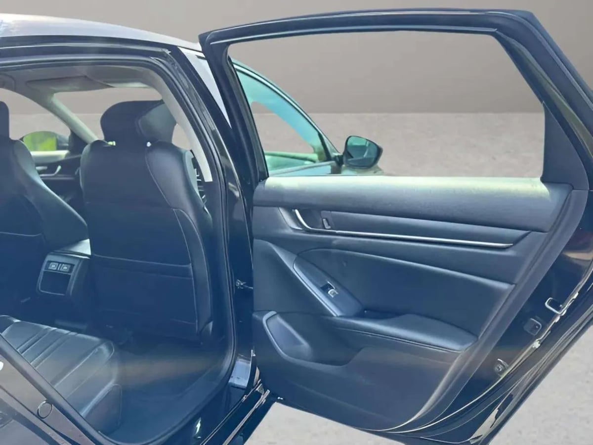2022 Honda Accord Sport SE - Photo 15