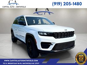 View 2023 Jeep Grand Cherokee