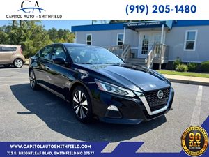 View 2022 Nissan Altima