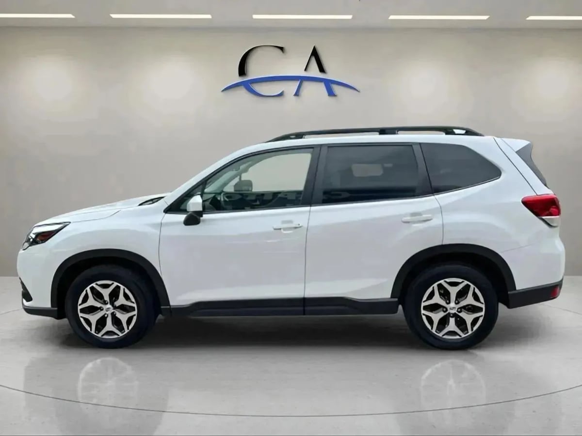2023 Subaru Forester Premium - Photo 4