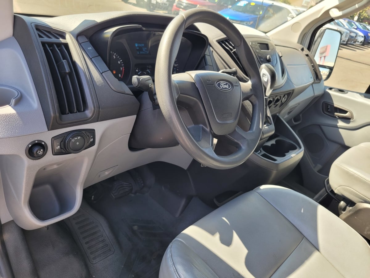 2016 Ford Transit Base - Photo 8