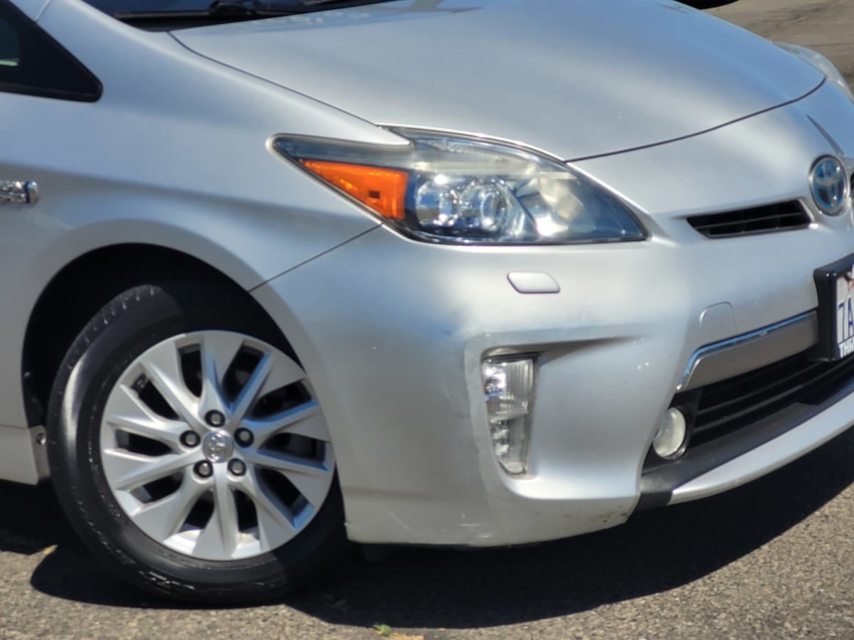 2013 Toyota Prius Plug-in photo 4
