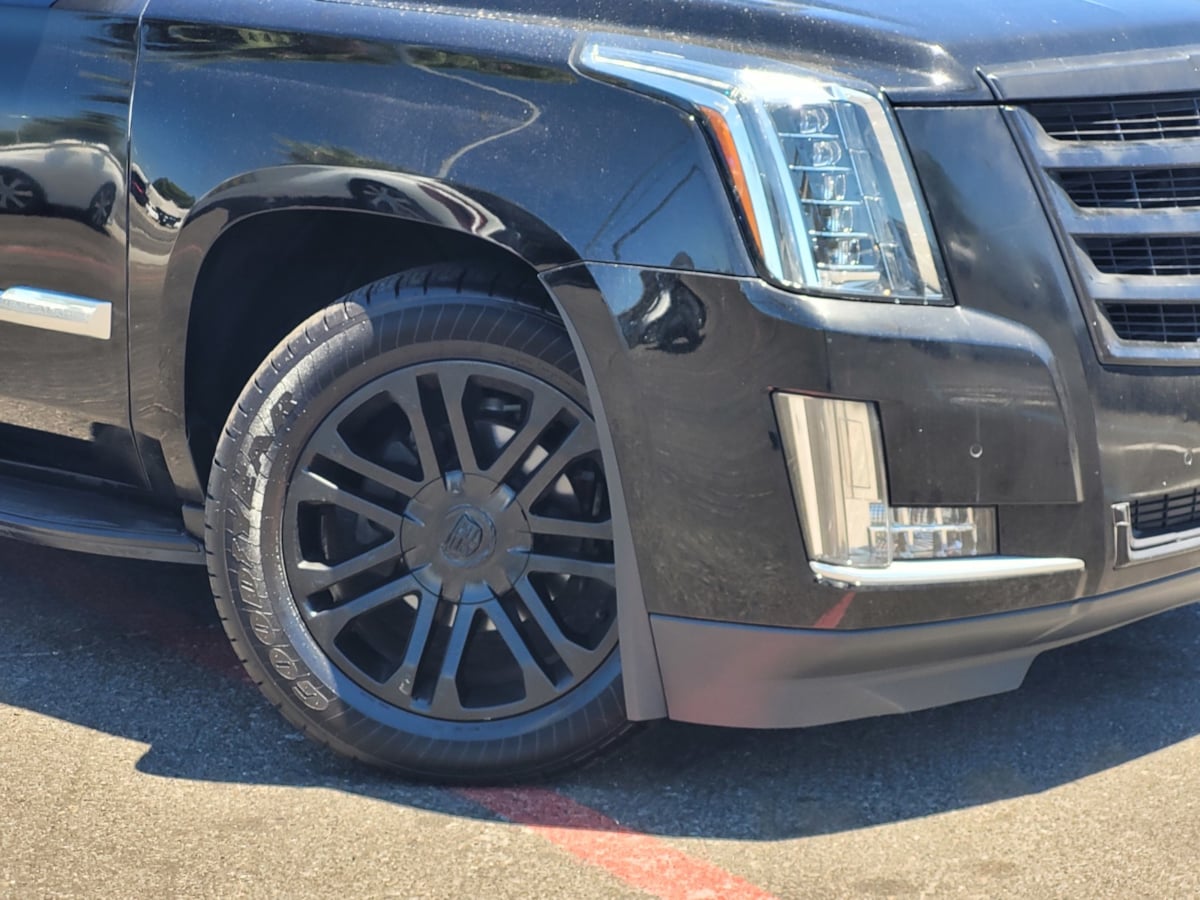 2015 Cadillac Escalade Standard photo 4