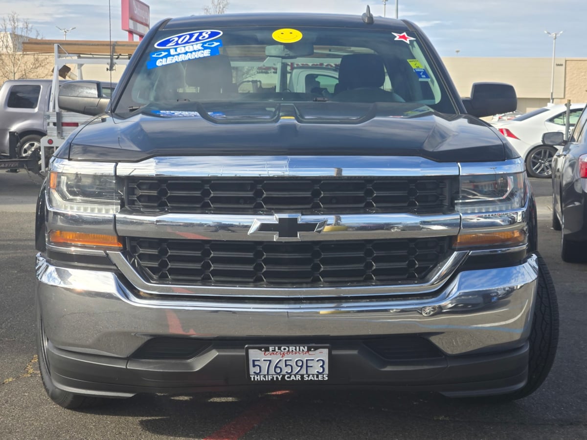 2018 Chevrolet Silverado 1500 LT photo 2