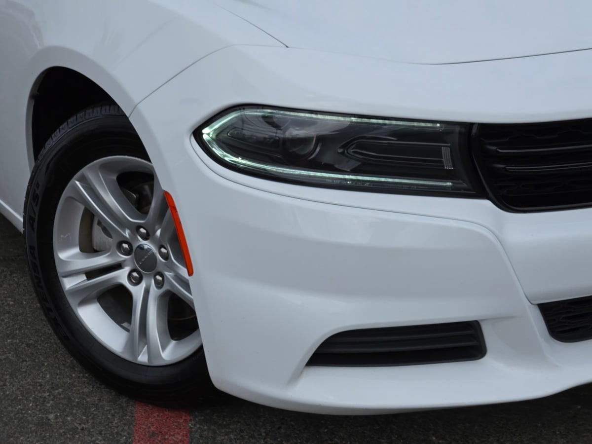 2022 Dodge Charger SXT photo 3