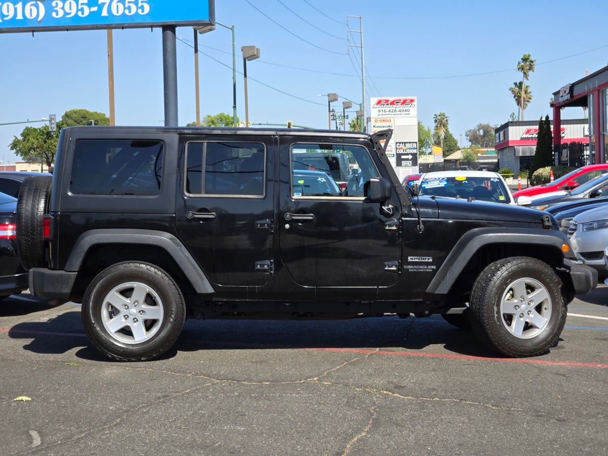 2016 Jeep Wrangler Unlimited Sport S - Photo 4