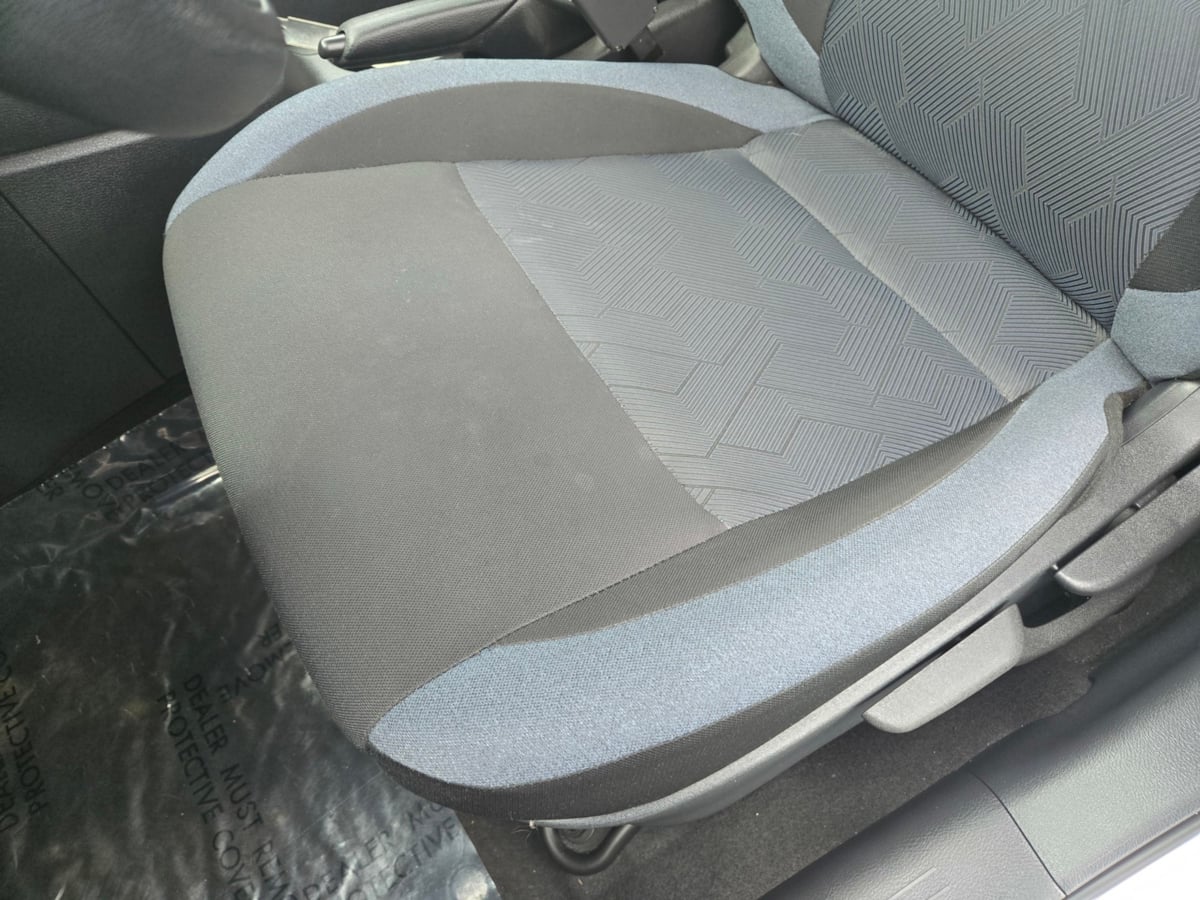 2023 Nissan Versa Sedan SV - Photo 9