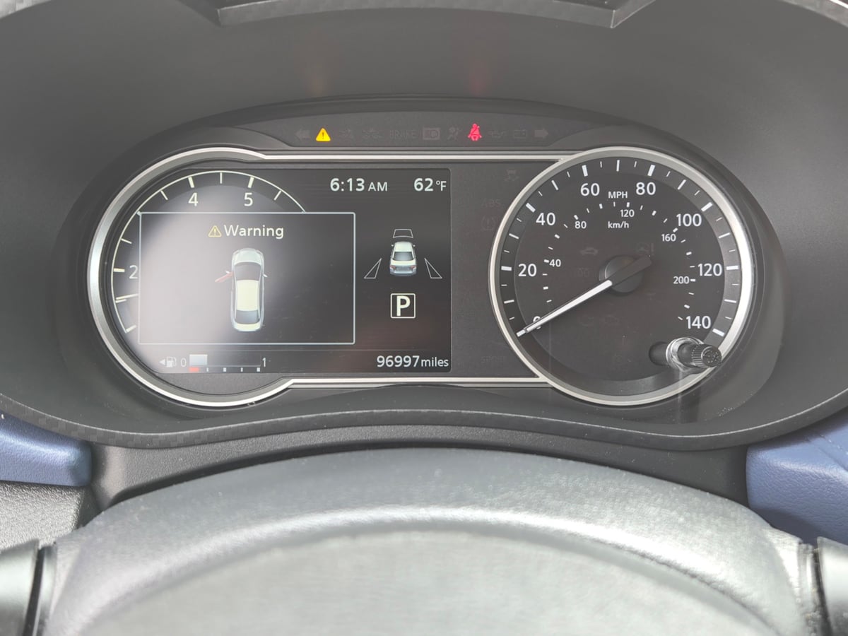 2023 Nissan Versa Sedan SV - Photo 15