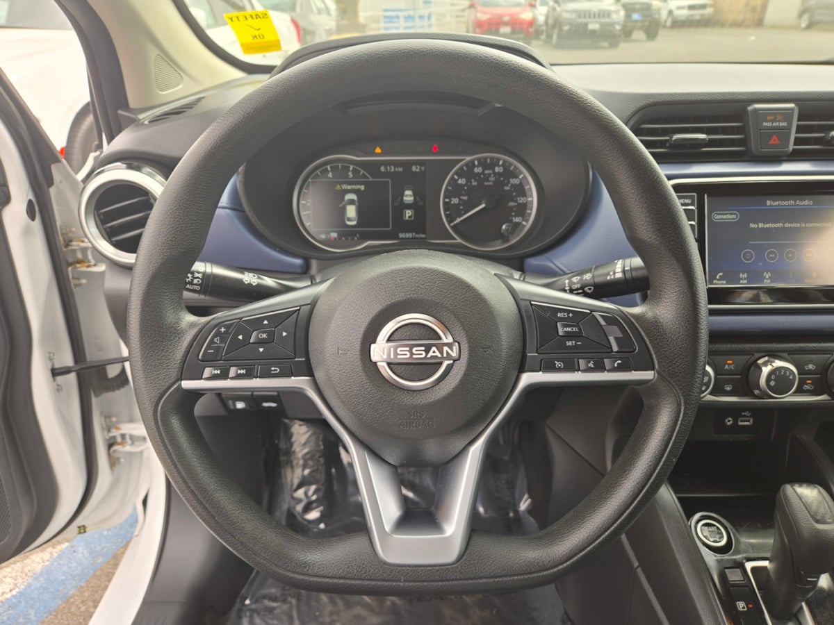 2023 Nissan Versa Sedan SV - Photo 16