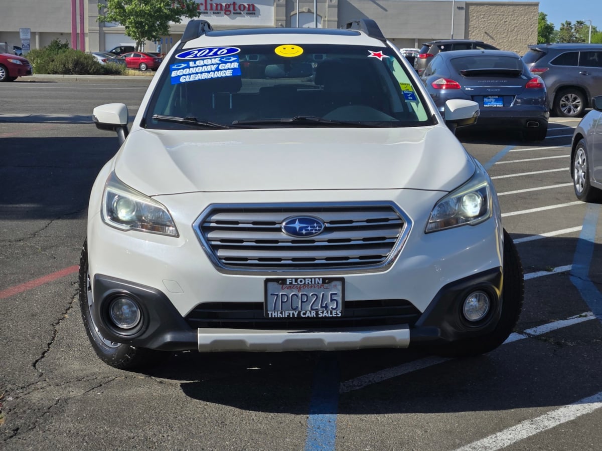 2016 Subaru Outback 3.6R Limited photo 2
