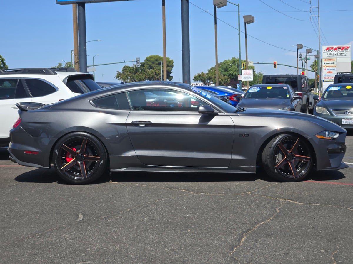 2019 Ford Mustang GT photo 4