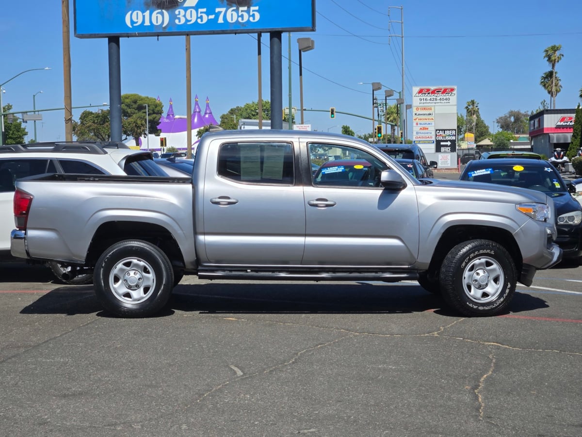 2020 Toyota Tacoma SR photo 4
