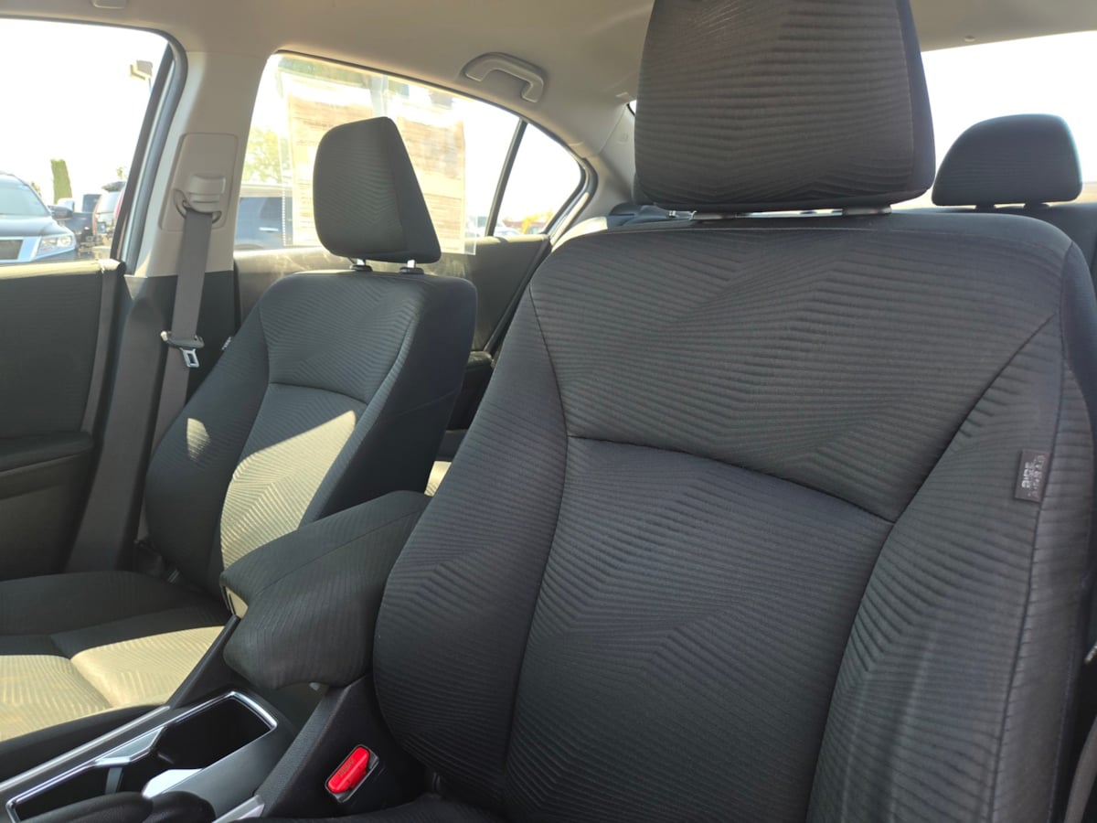 2014 Honda Accord LX photo 9
