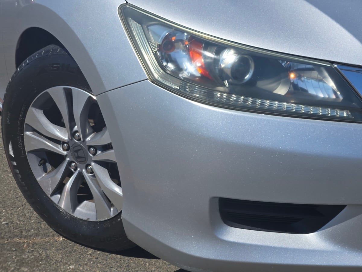 2014 Honda Accord LX photo 3