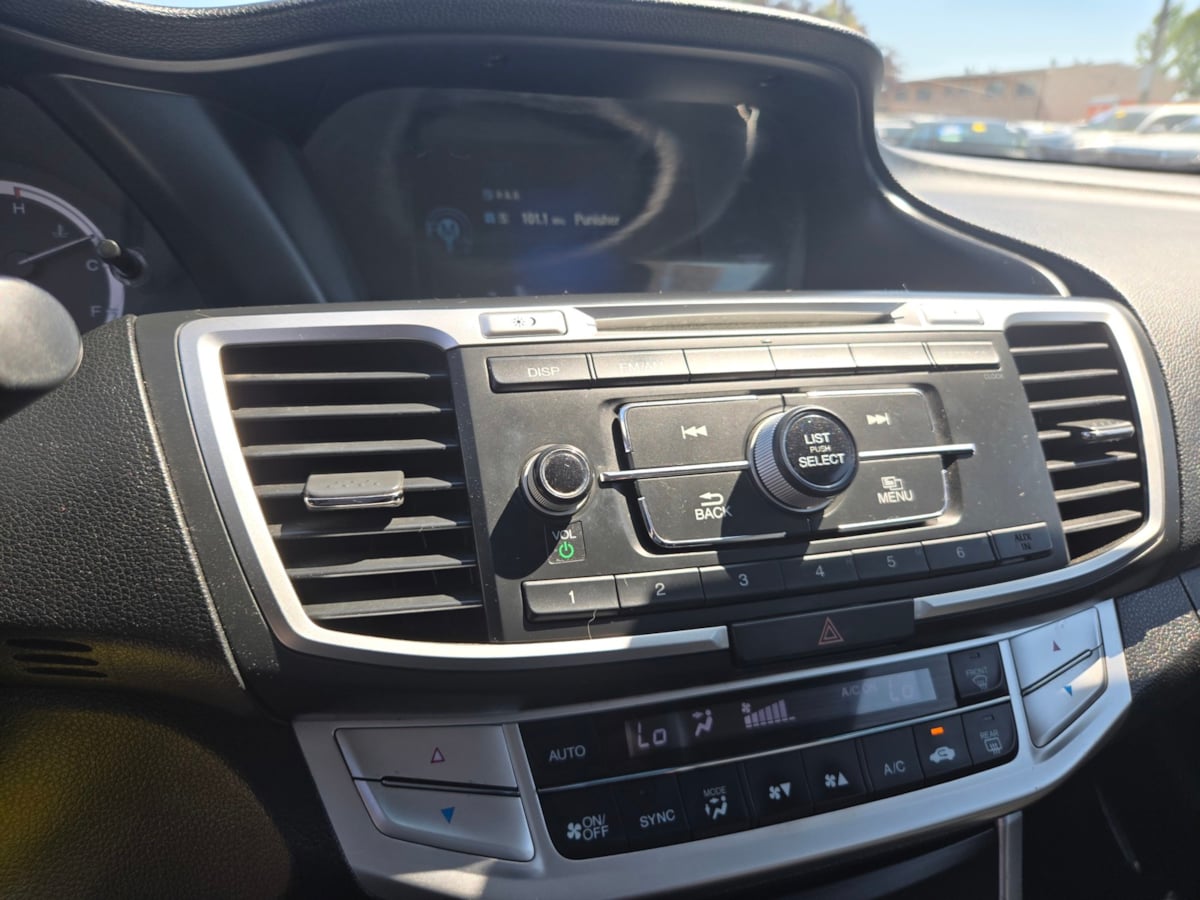 2014 Honda Accord LX photo 13