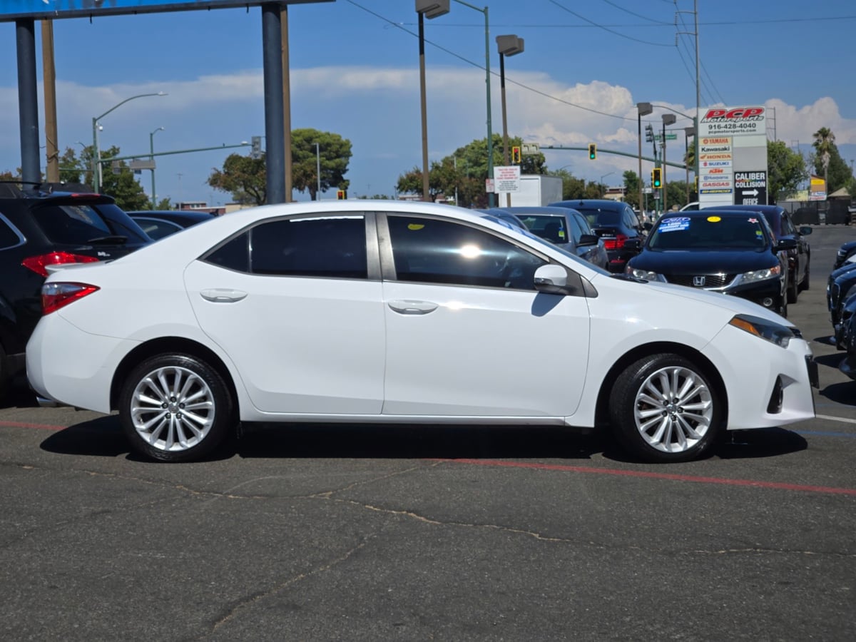 2014 Toyota Corolla L photo 4
