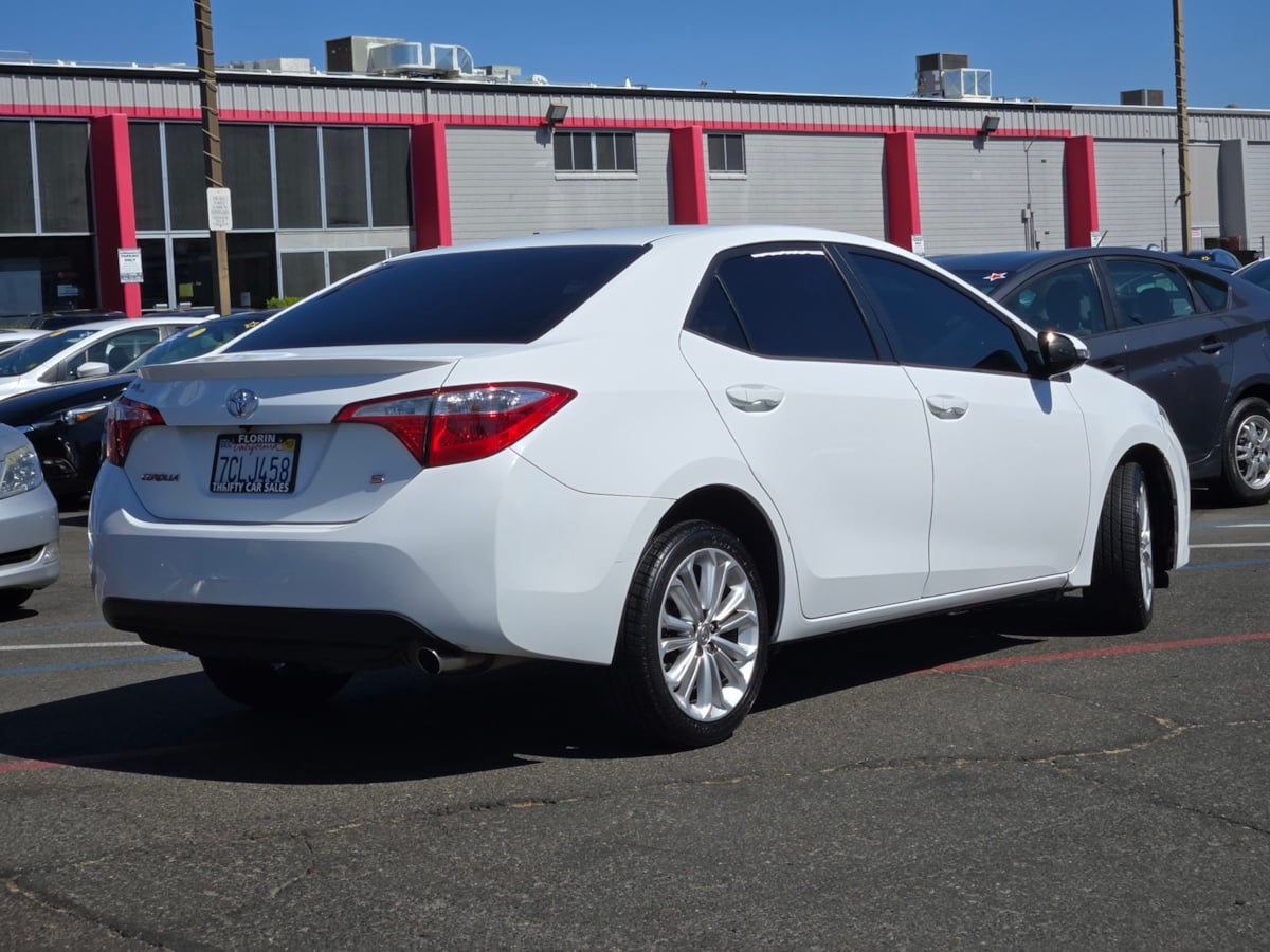 2014 Toyota Corolla L photo 5