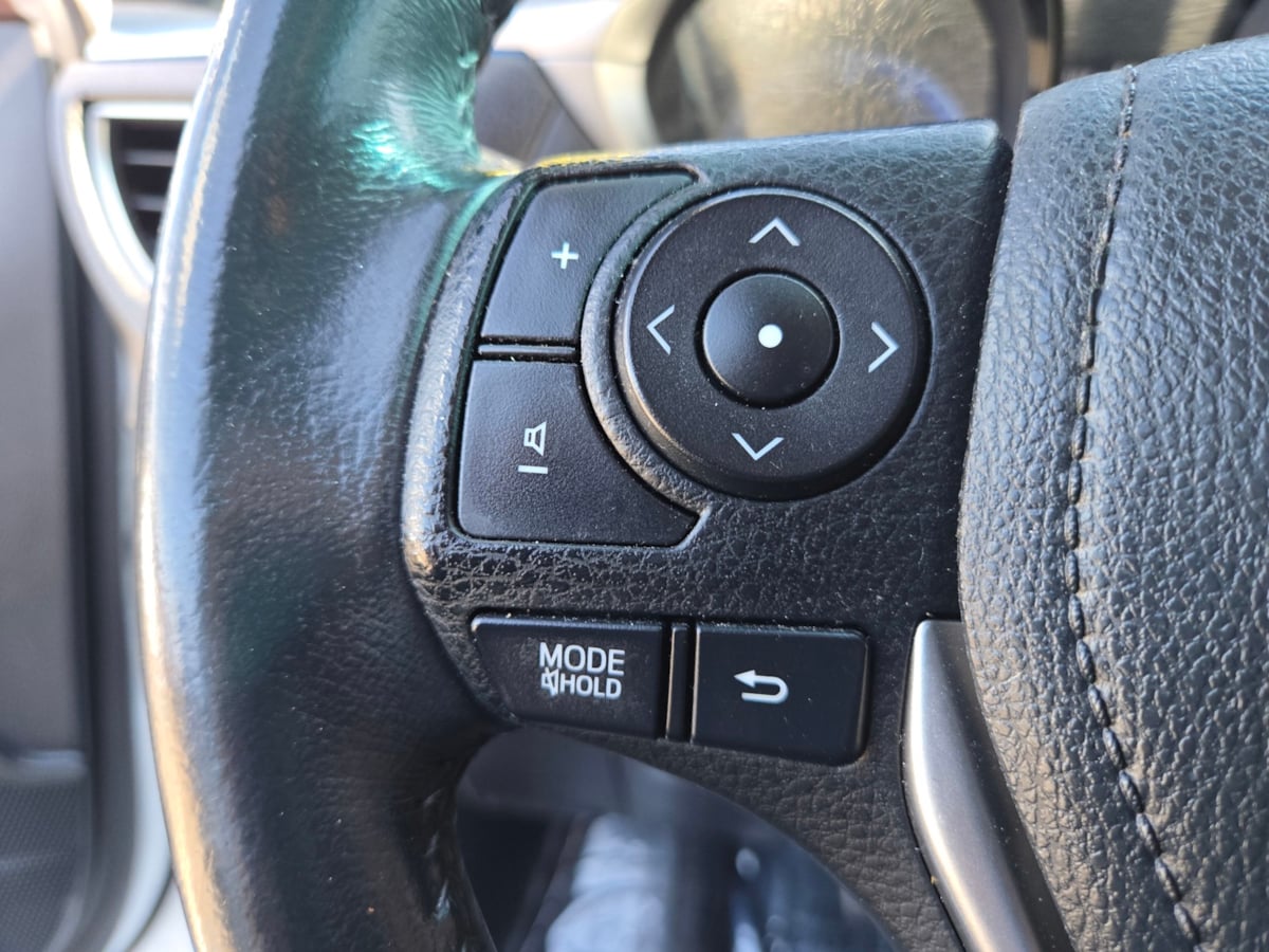 2014 Toyota Corolla L photo 15