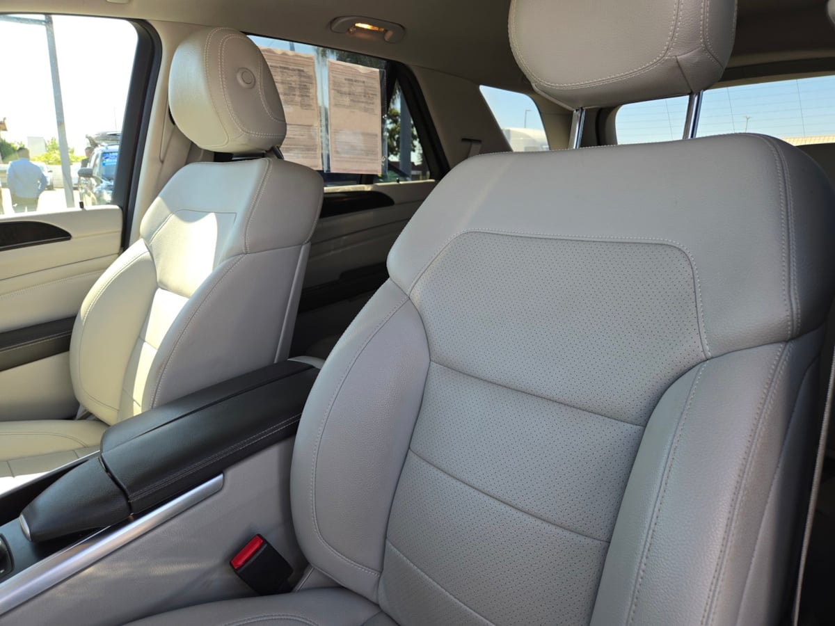 2015 Mercedes Benz ML 350 photo 10
