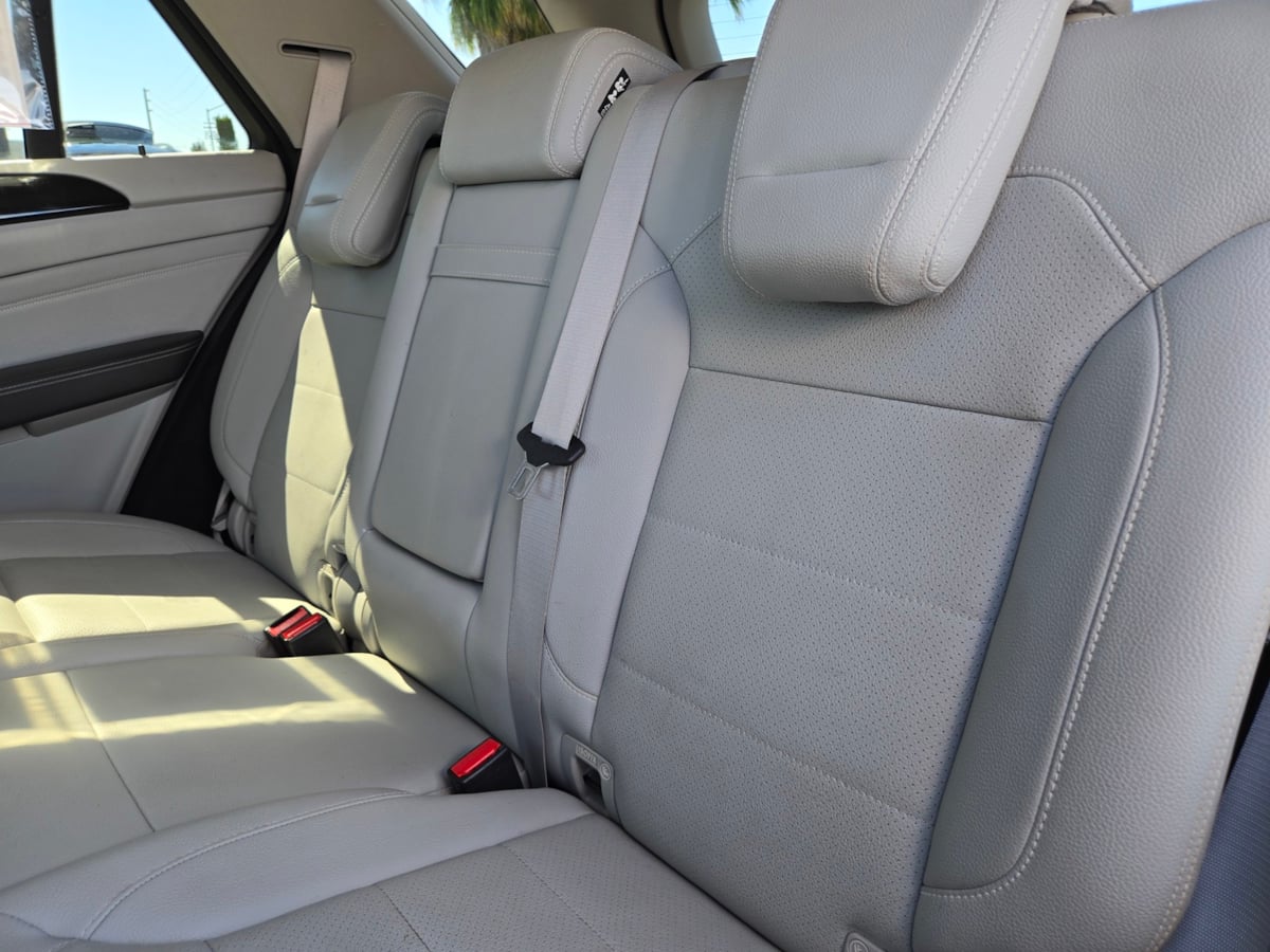 2015 Mercedes Benz ML 350 photo 7