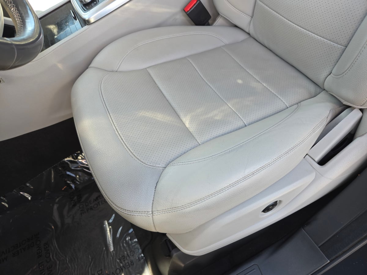 2015 Mercedes Benz ML 350 photo 9