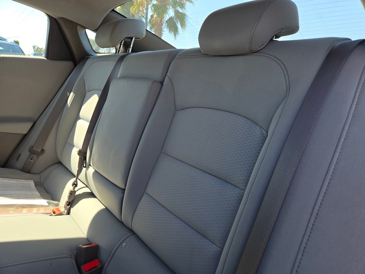 2016 Chevrolet Malibu 1LT photo 7