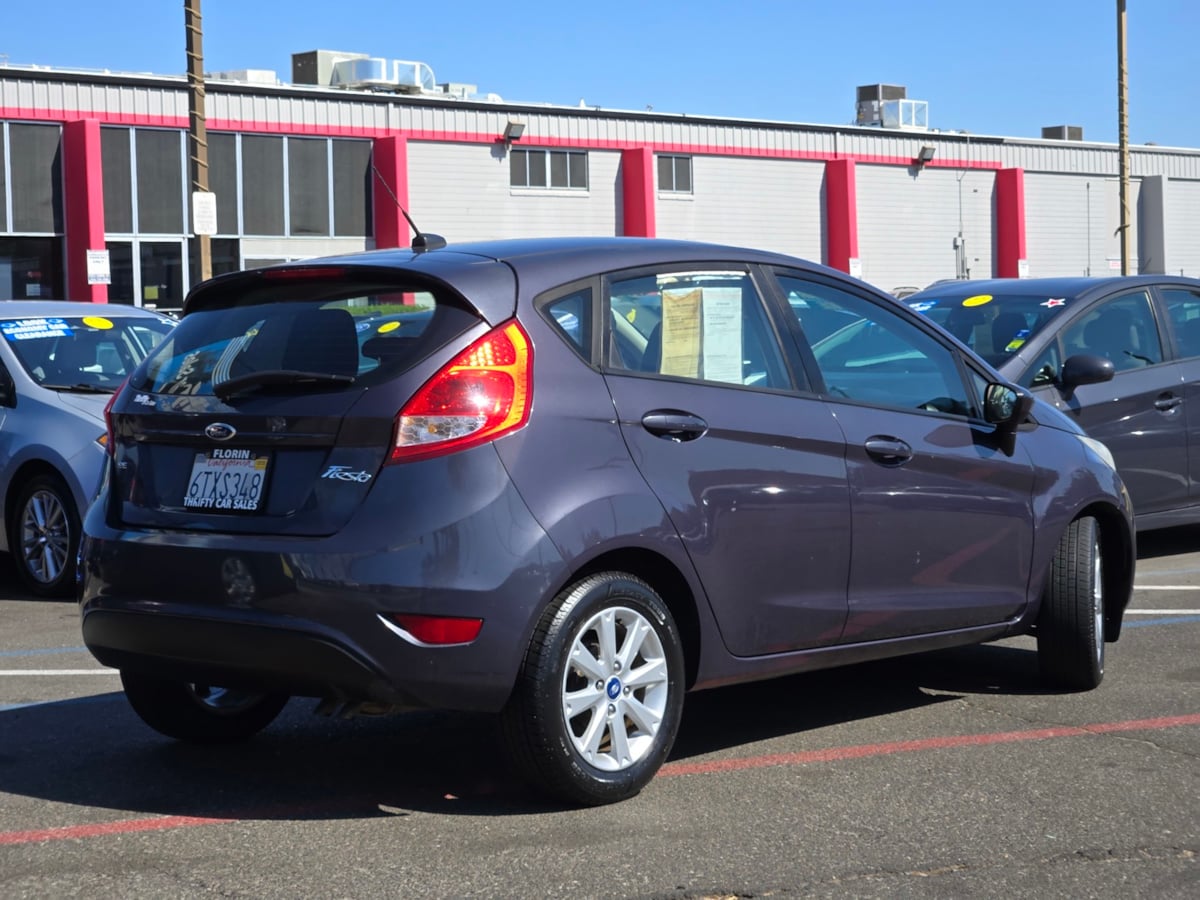 2012 Ford Fiesta SE photo 5