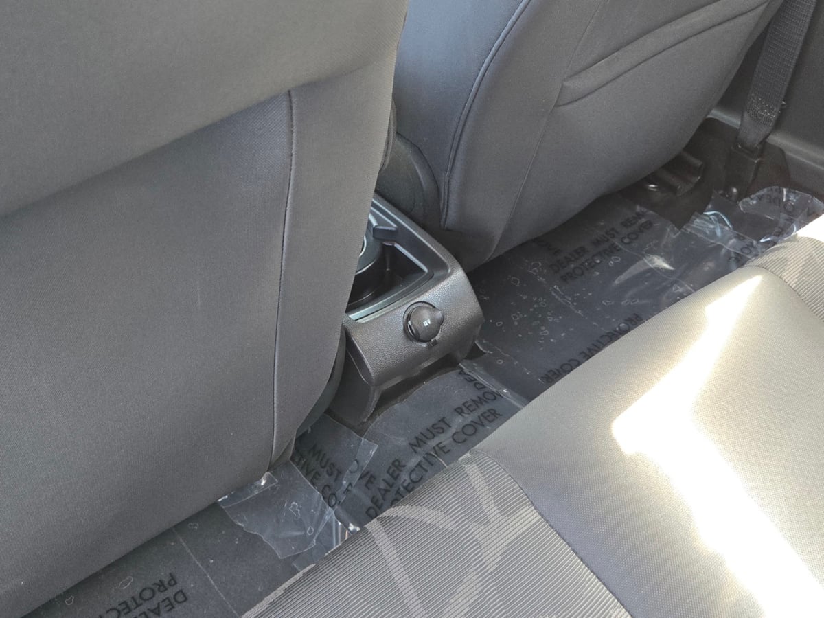 2012 Ford Fiesta SE photo 8