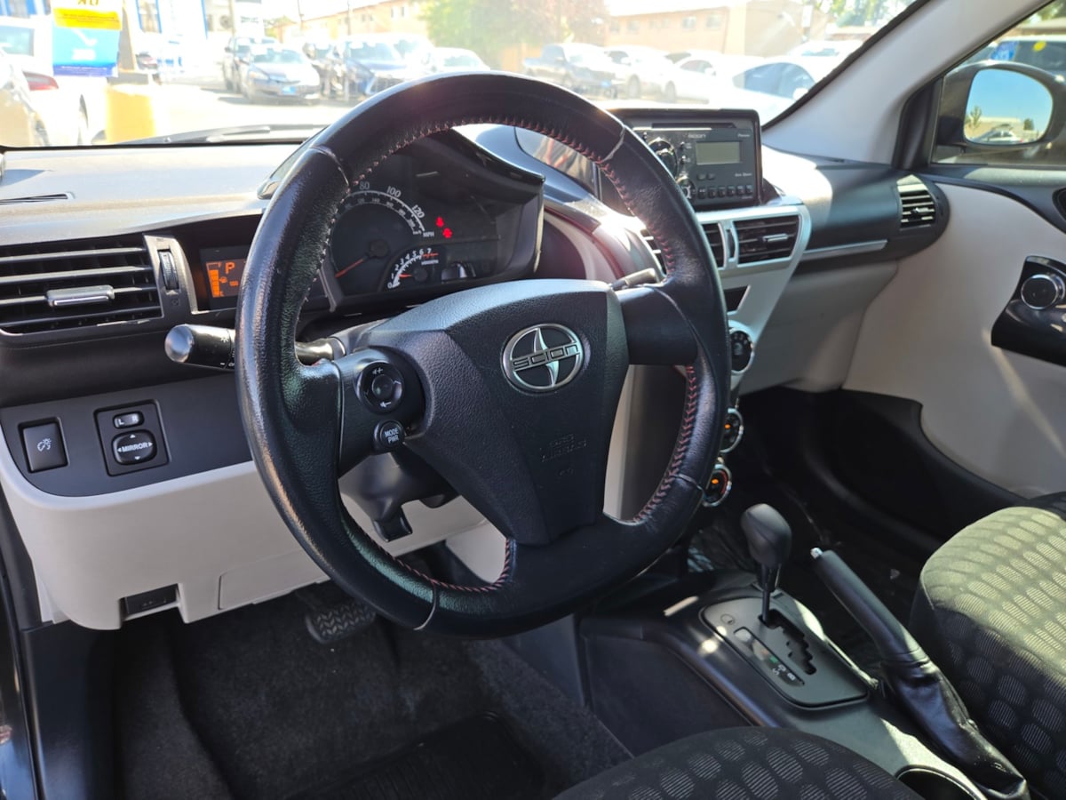 2013 Scion iQ photo 8